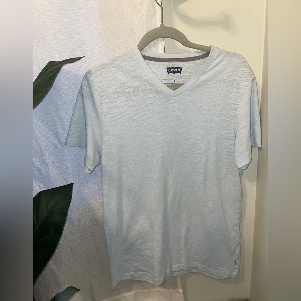 Men’s Levi’s short sleeve tshirt